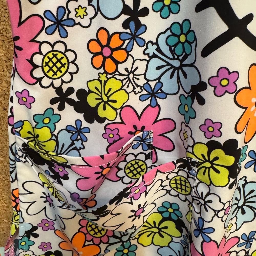 Hello Kitty Multicolor Floral Scrub Top - Picture 4 of 7